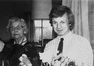 Svigermor og Egil ved Karens konfirmation,1975